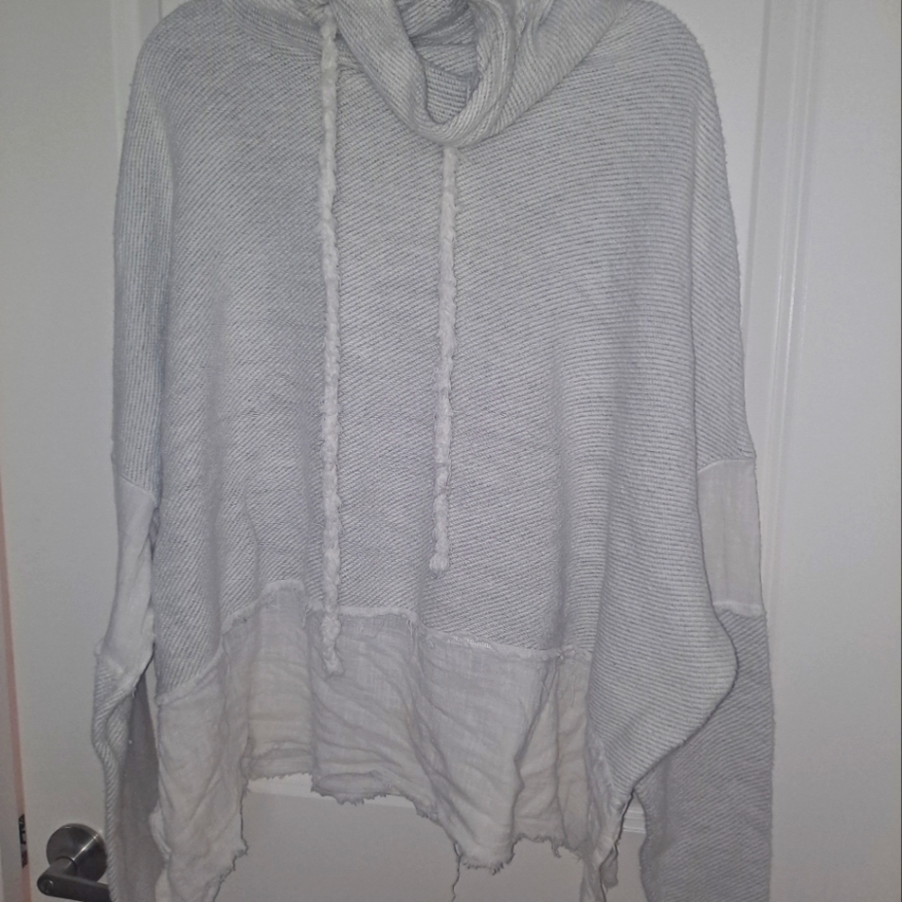 Womens FREE PEOPLE sweater